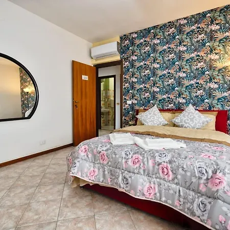 Гостевой дом Venice Grand Canal